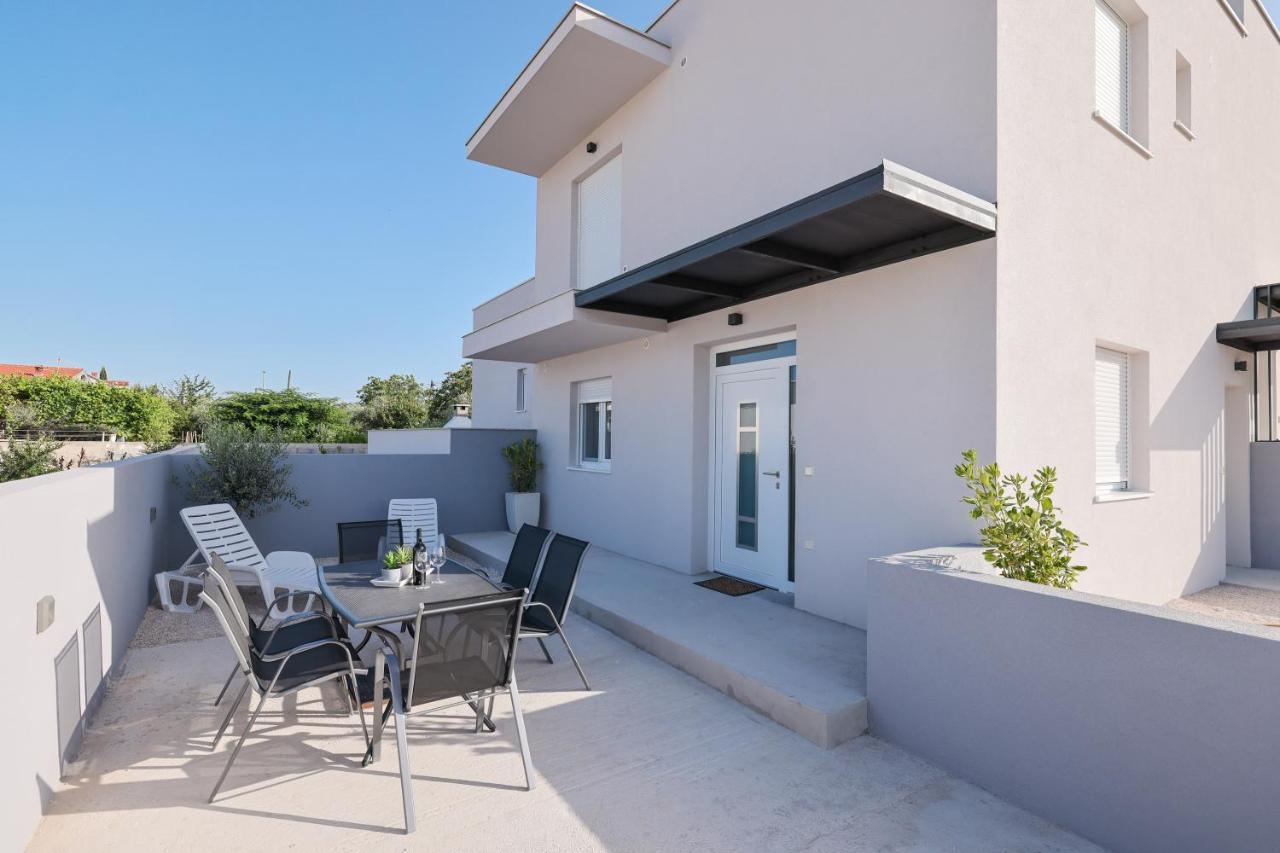 Duo Soles - Apartments With Private Parking Near Zadar Murvica  Dış mekan fotoğraf