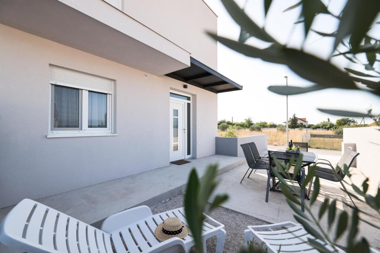 Duo Soles - Apartments With Private Parking Near Zadar Murvica  Dış mekan fotoğraf
