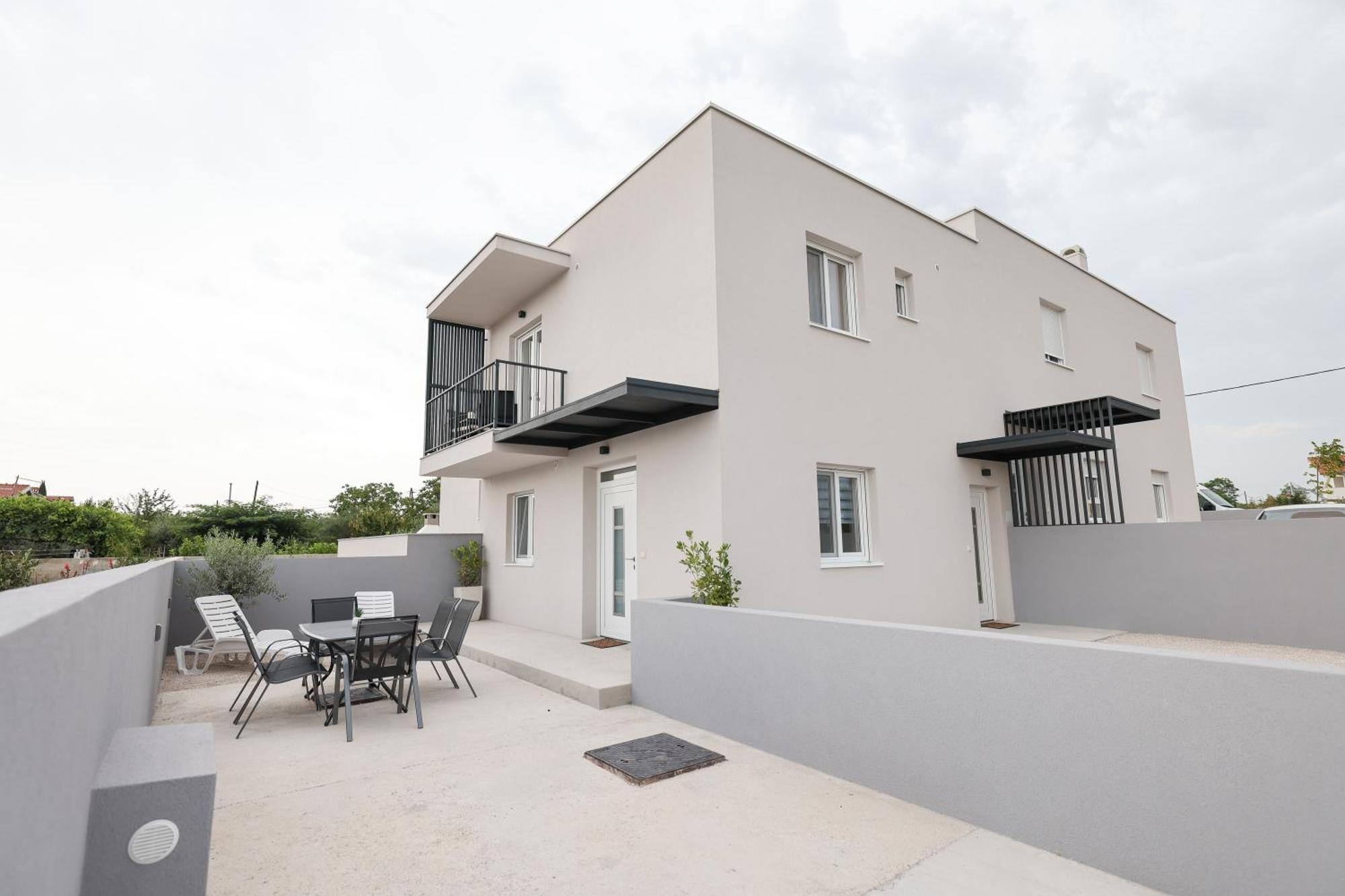Duo Soles - Apartments With Private Parking Near Zadar Murvica  Dış mekan fotoğraf