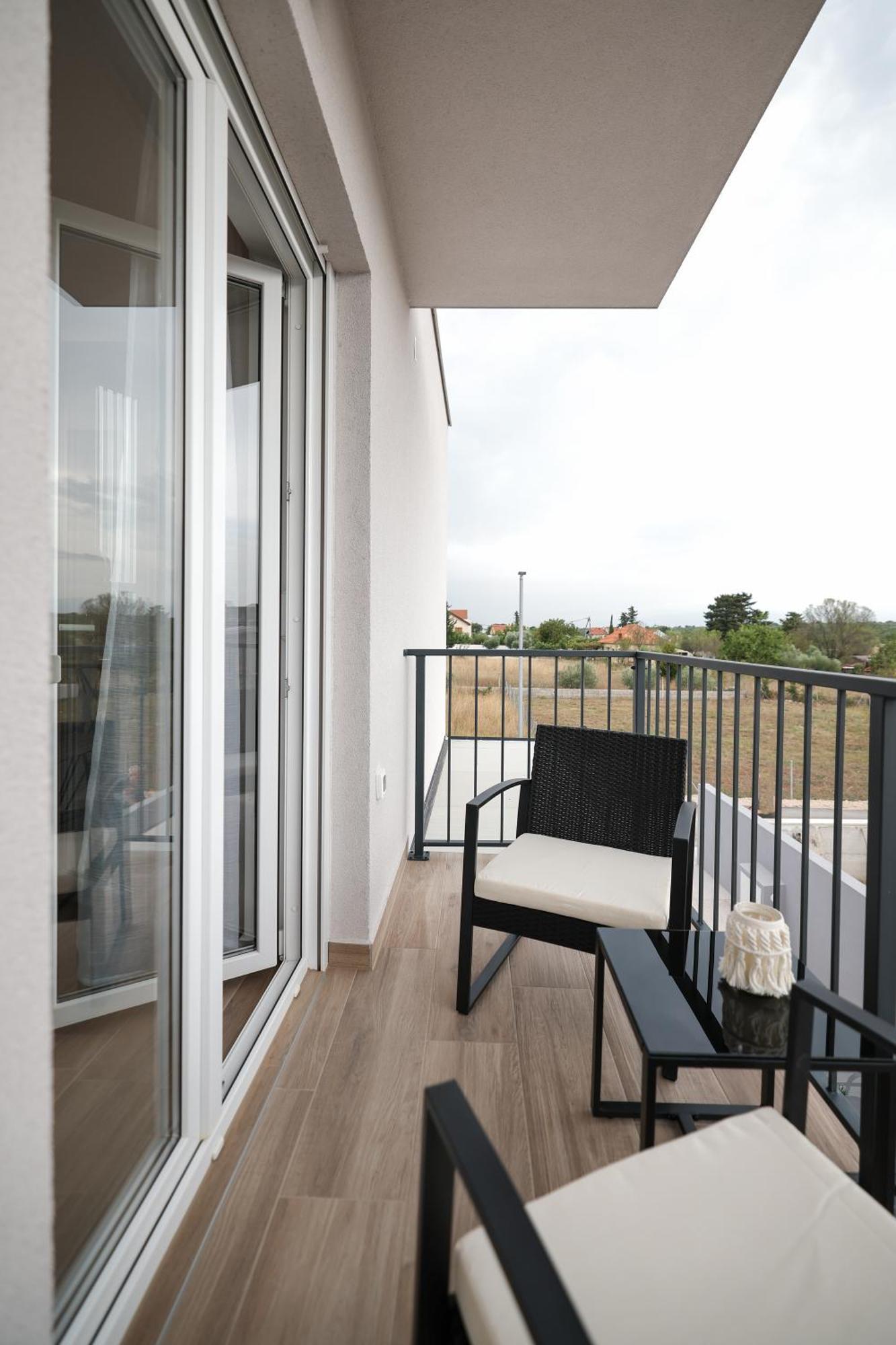 Duo Soles - Apartments With Private Parking Near Zadar Murvica  Dış mekan fotoğraf