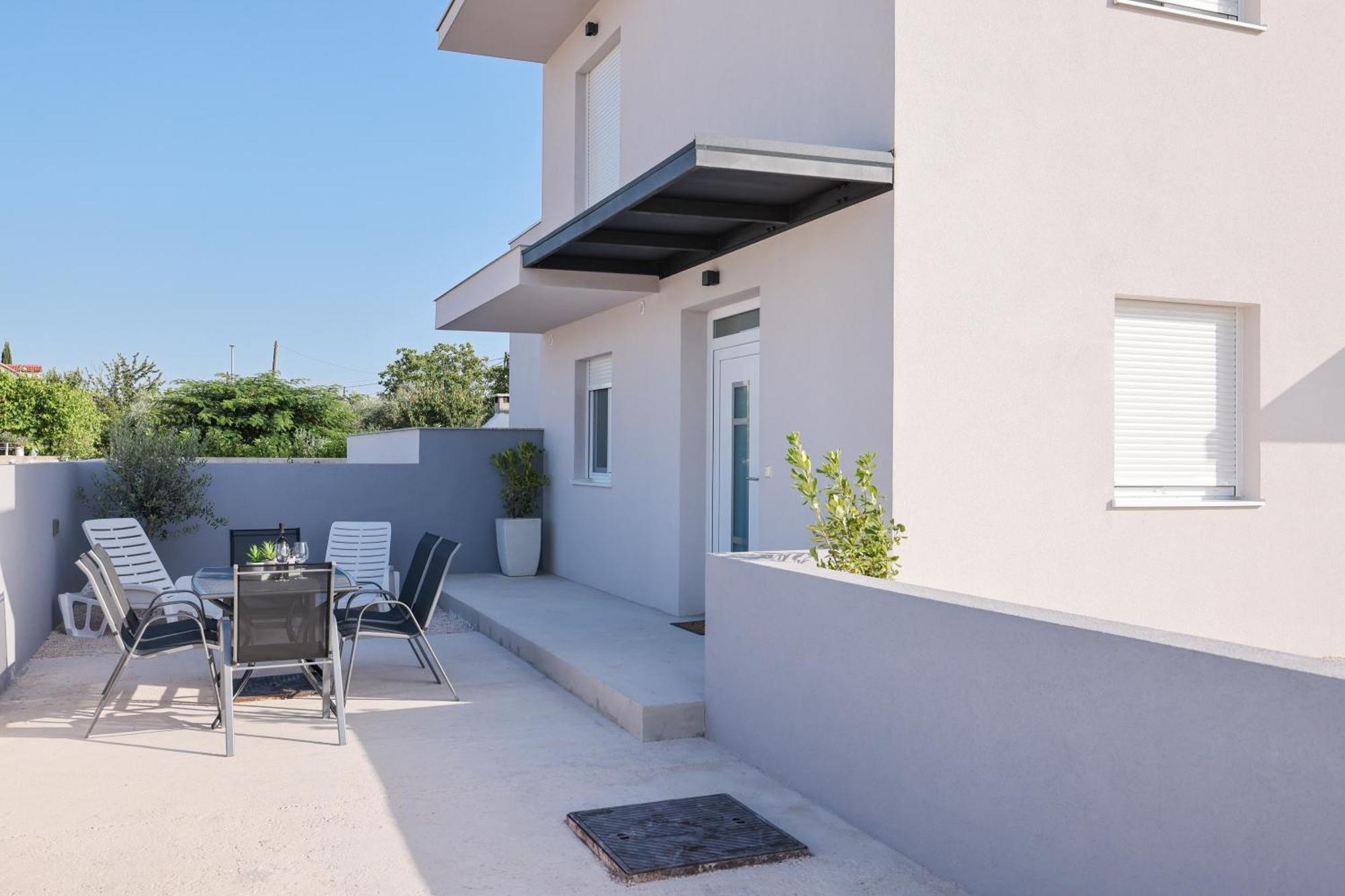 Duo Soles - Apartments With Private Parking Near Zadar Murvica  Dış mekan fotoğraf