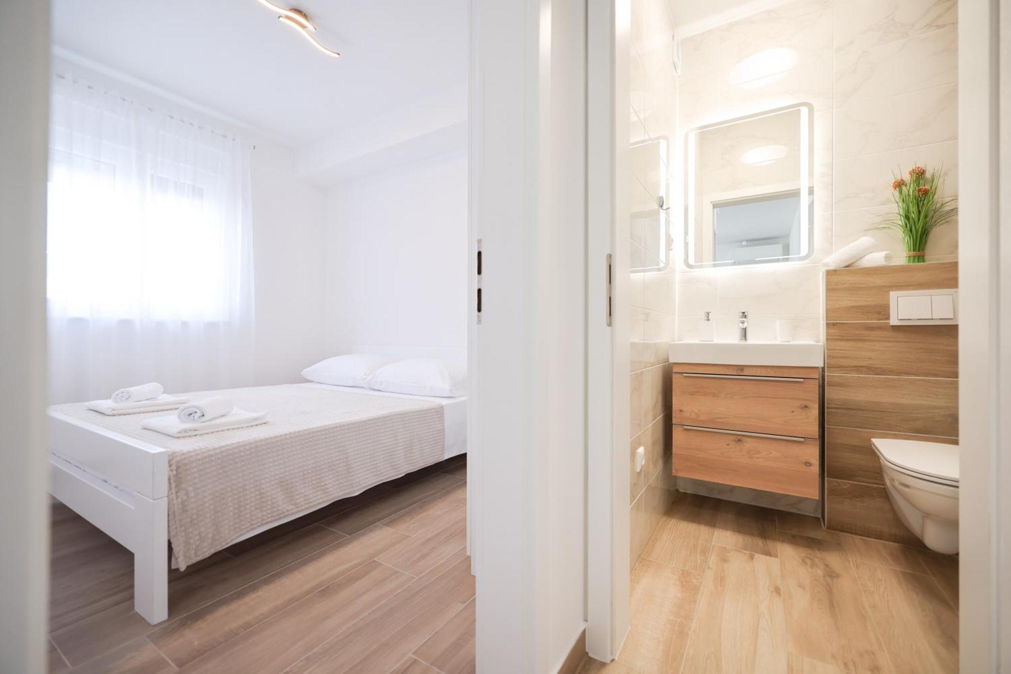 Duo Soles - Apartments With Private Parking Near Zadar Murvica  Dış mekan fotoğraf