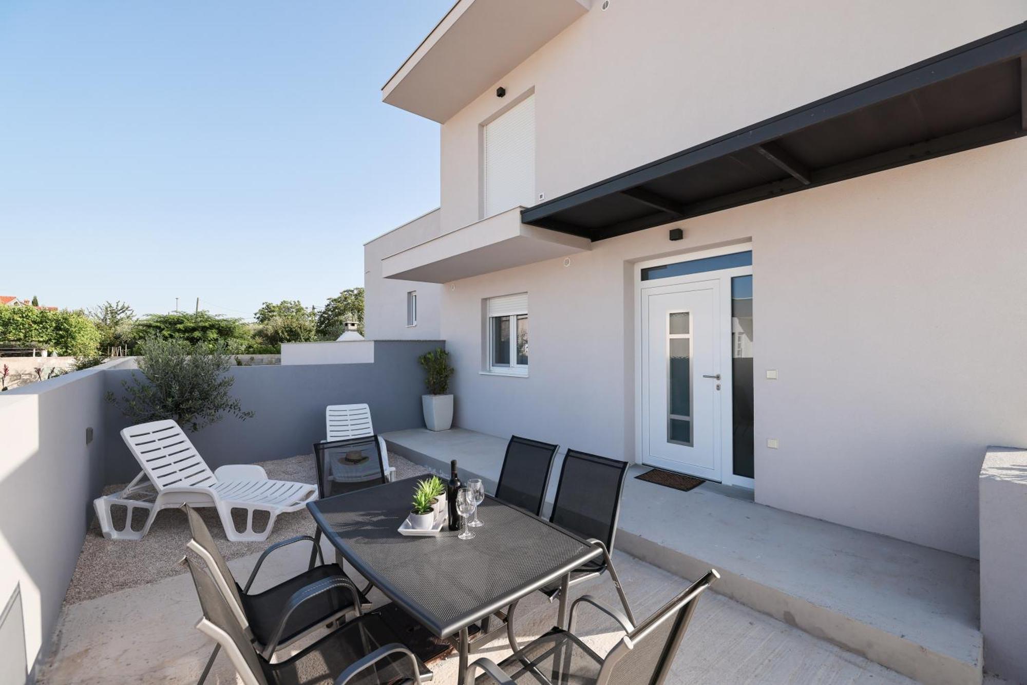 Duo Soles - Apartments With Private Parking Near Zadar Murvica  Dış mekan fotoğraf