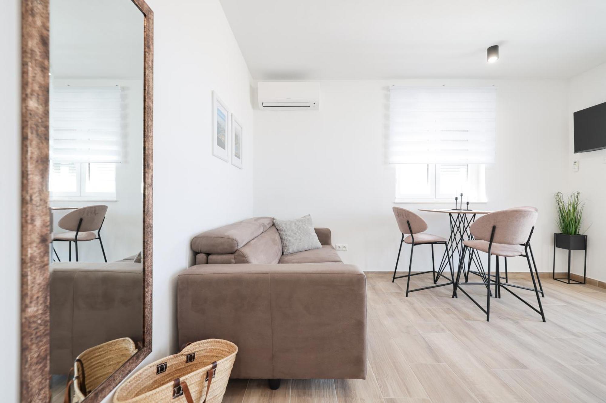 Duo Soles - Apartments With Private Parking Near Zadar Murvica  Dış mekan fotoğraf