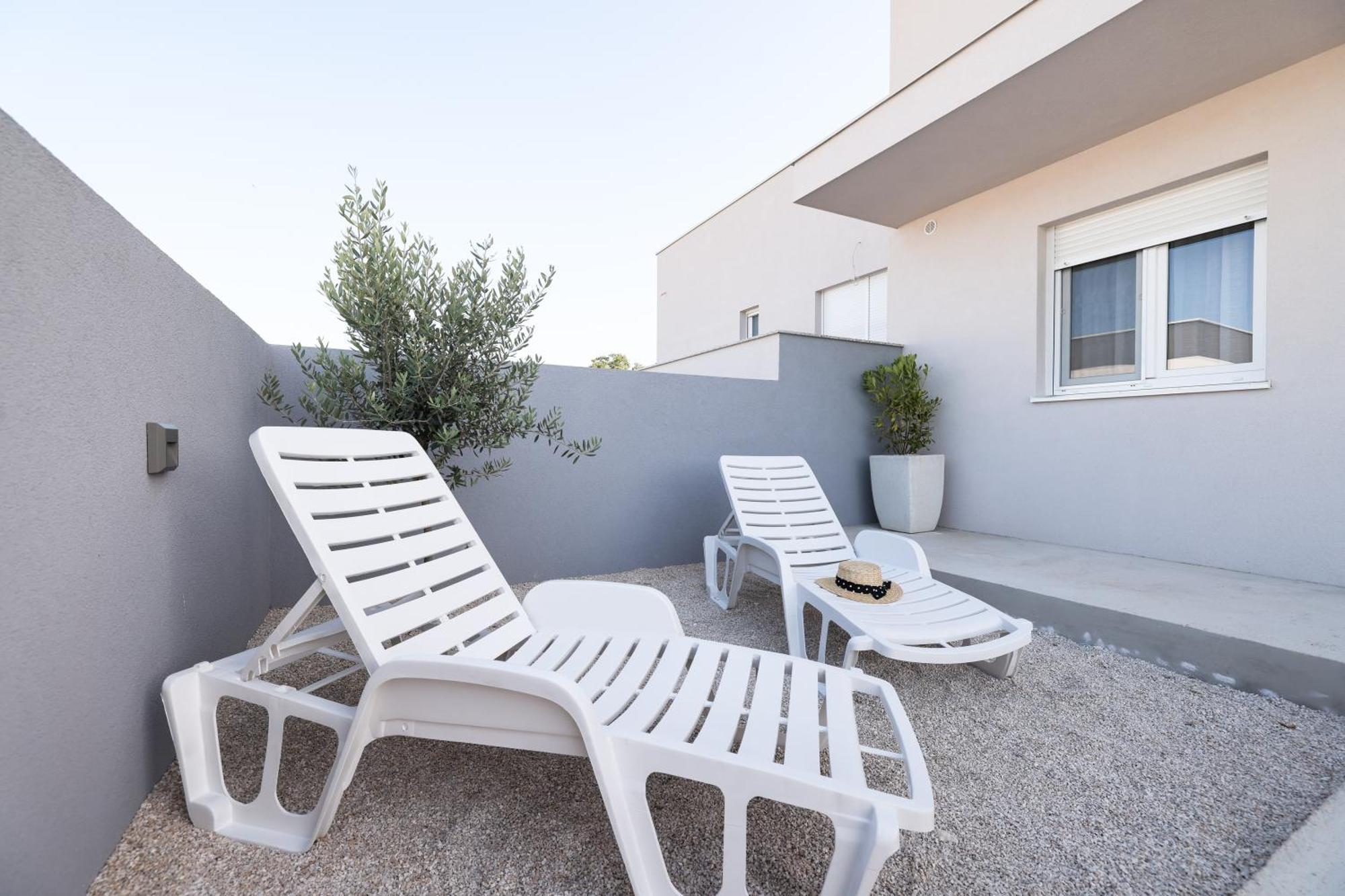 Duo Soles - Apartments With Private Parking Near Zadar Murvica  Dış mekan fotoğraf